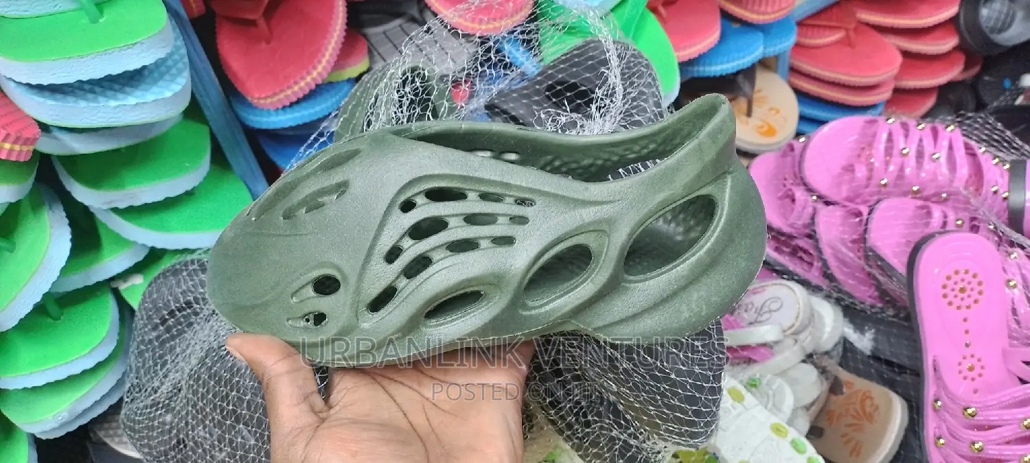 Foam Runners Yeezy