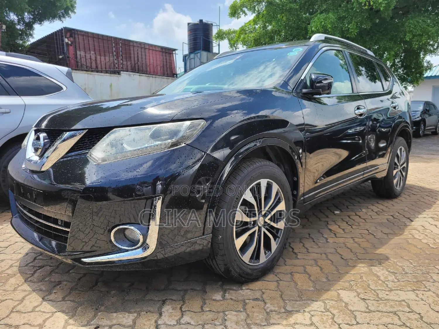 Nissan X-Trail 2.0 Petrol AWD 2016 Black