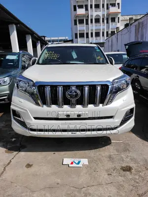 7-Seat 2016 Toyota Land Cruiser Prado 3.0 D-4D (190 HP) in White