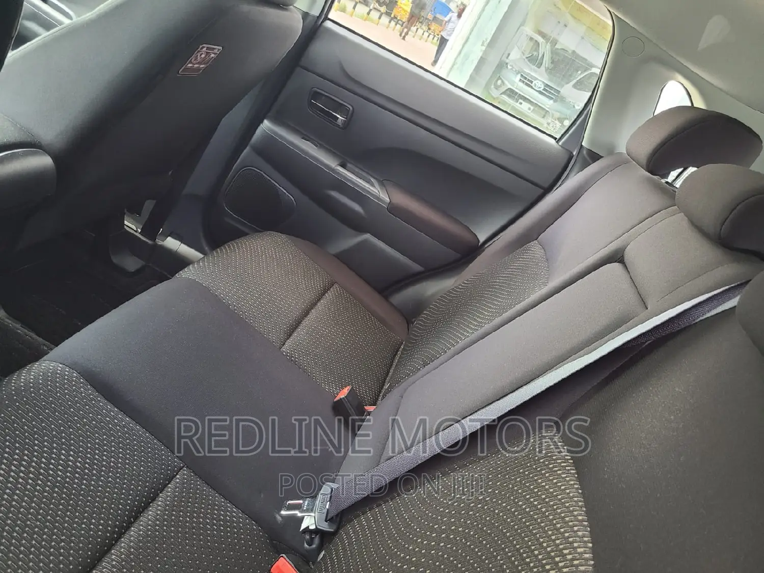 Mitsubishi RVR 2016 Silver
