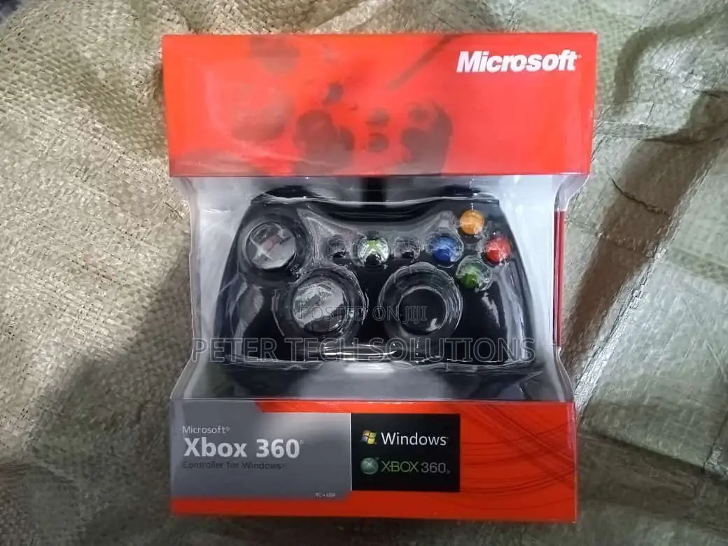 Xbox 360 Black Wired Controller Pad
