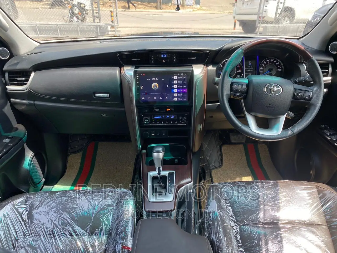 Toyota Fortuner 2.8 D AWD 2016 Black