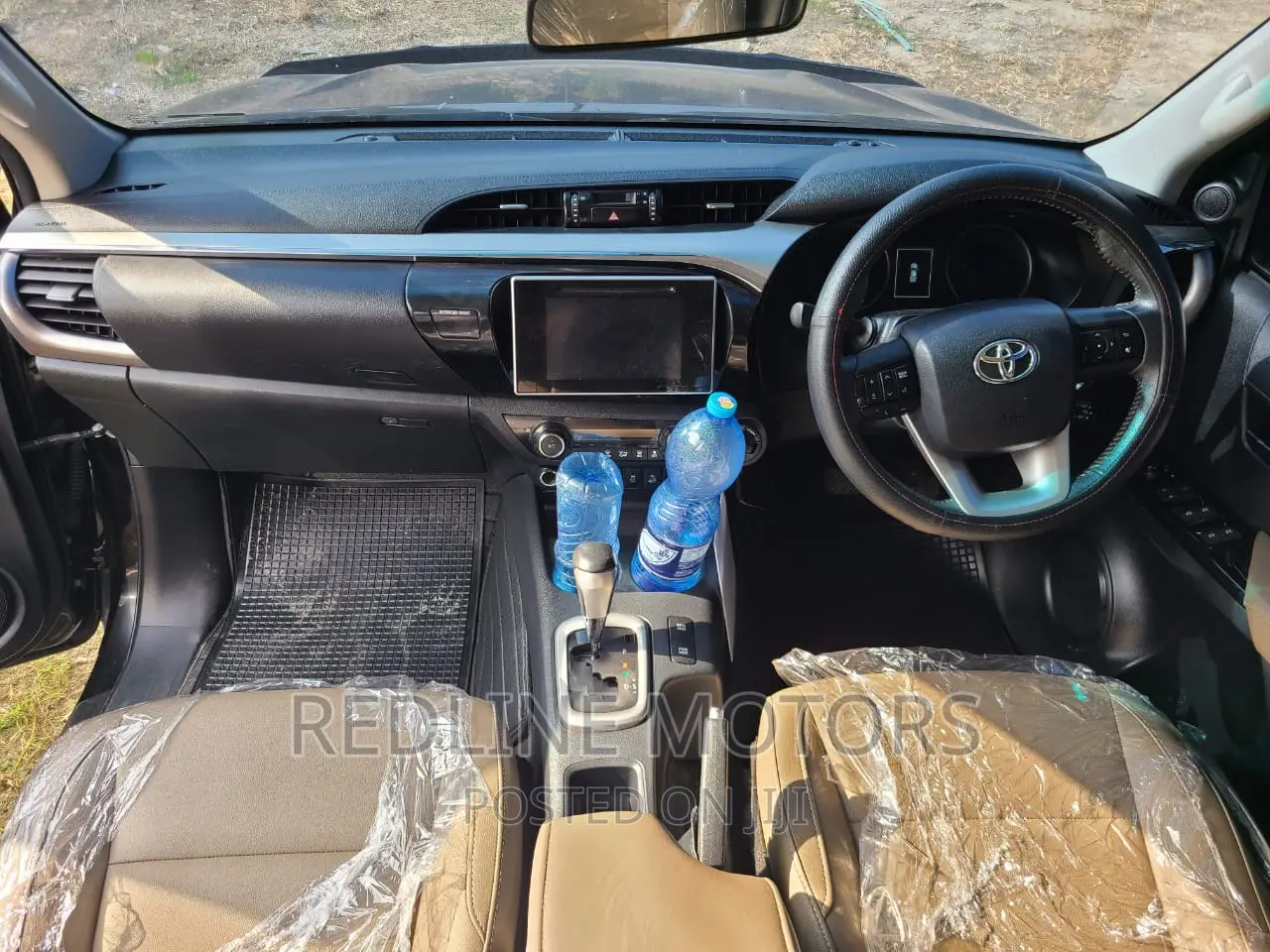 Toyota Hilux 2016 Black