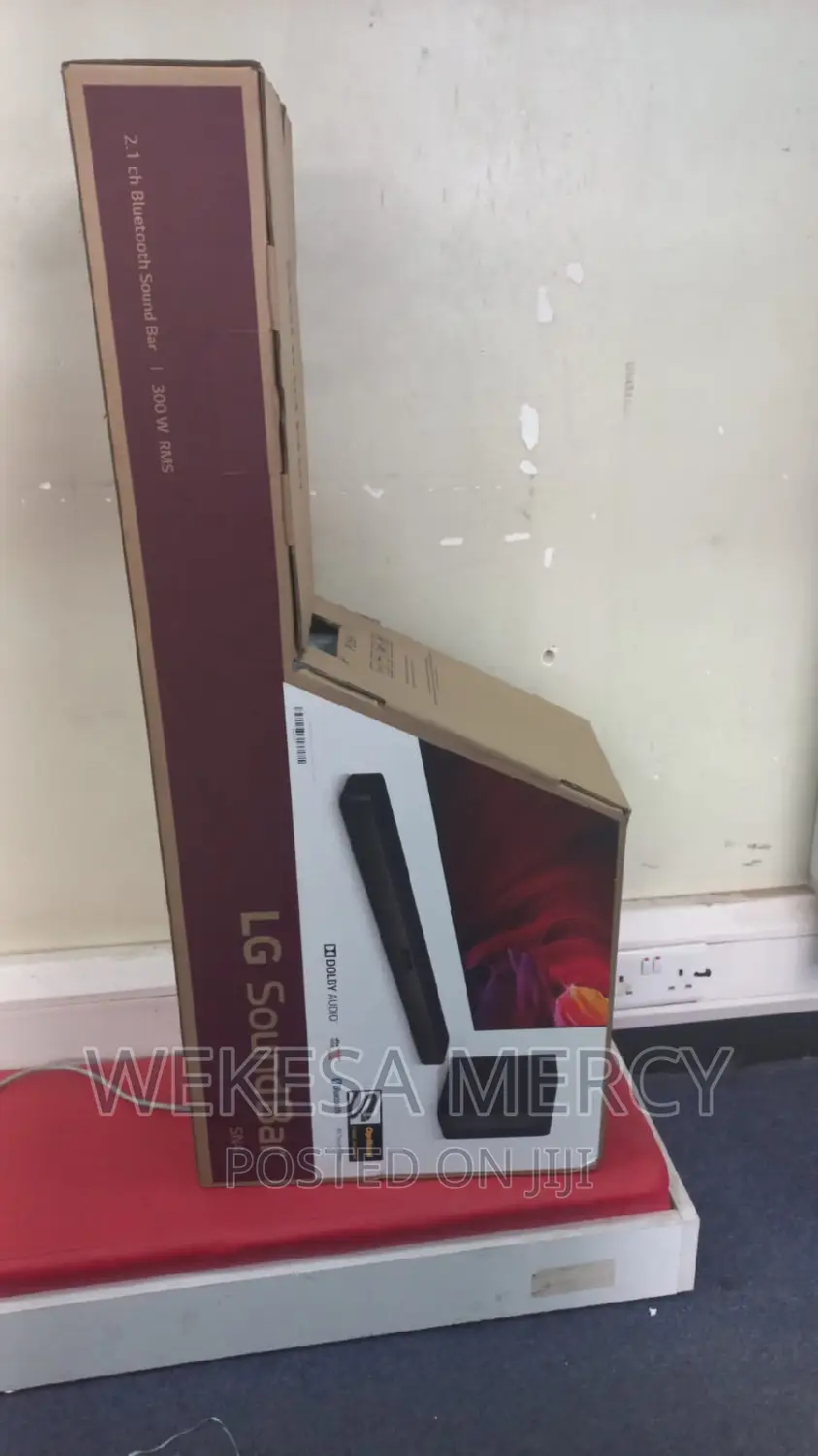 LG 300W 2.1ch Sound Bar SN4