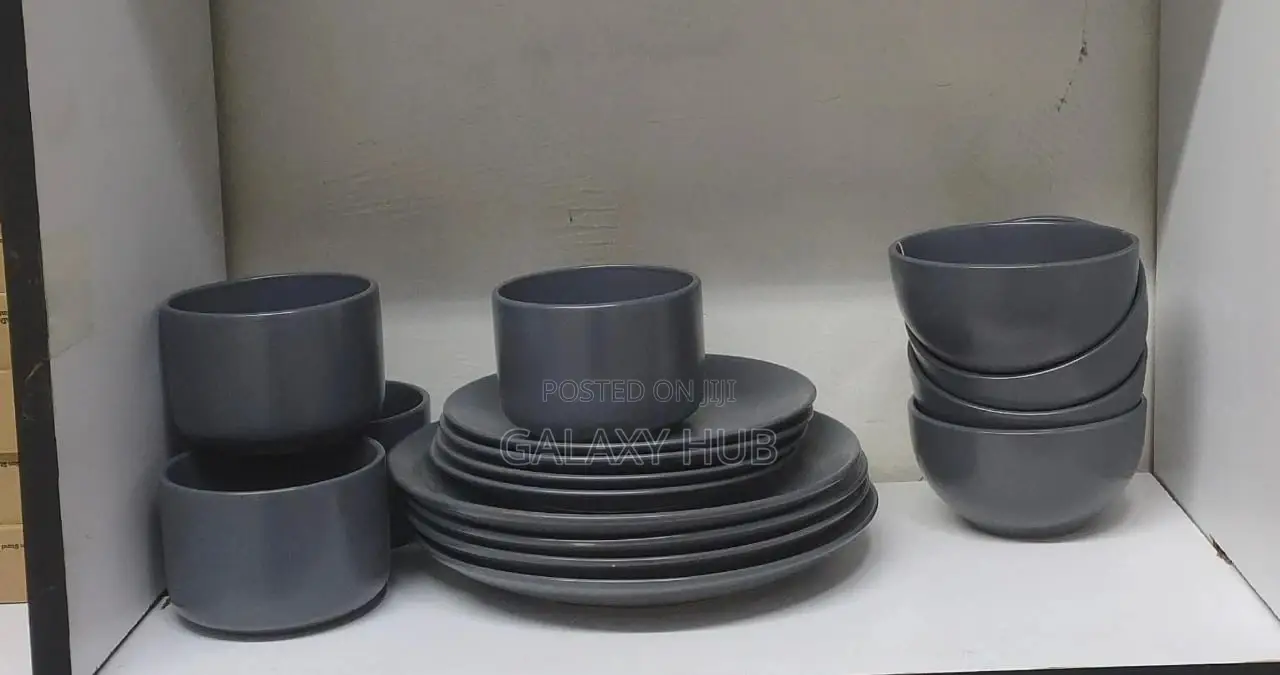 Ceramic Dinner Set
4 Cups, 4 Plates, 4 Side Plates, 4 Bowls