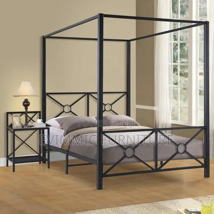 Canopy Metallic Beds in Queen Size of Master Bedrooms