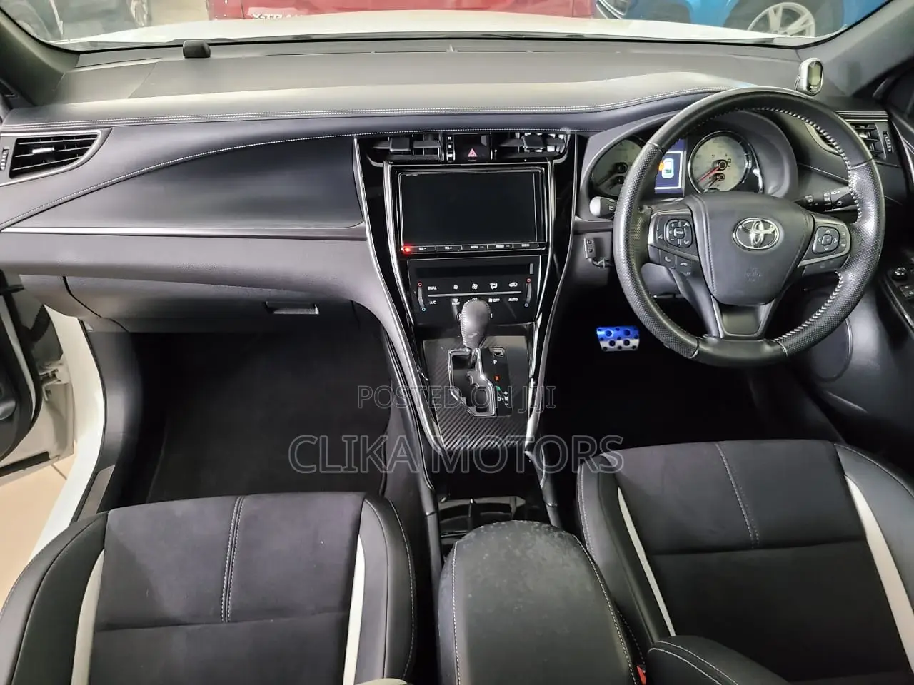 Toyota Harrier 2.0 2017 Pearl