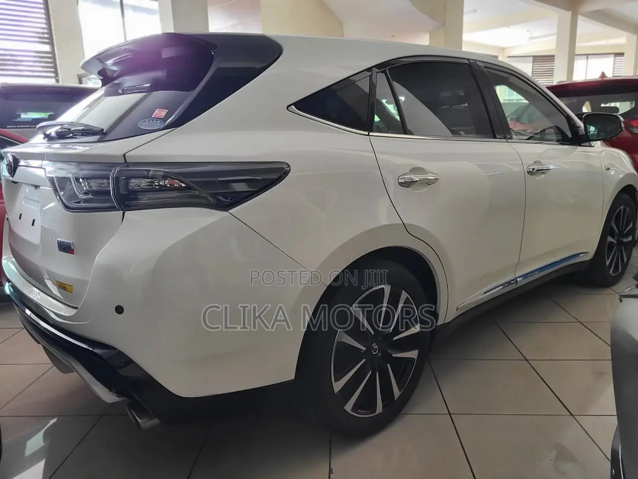 Toyota Harrier 2.0 2017 Pearl