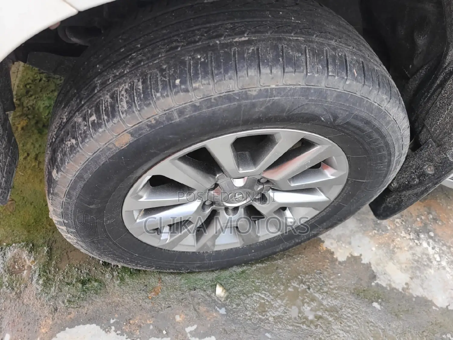 Toyota Land Cruiser Prado 2.7 2017 Pearl