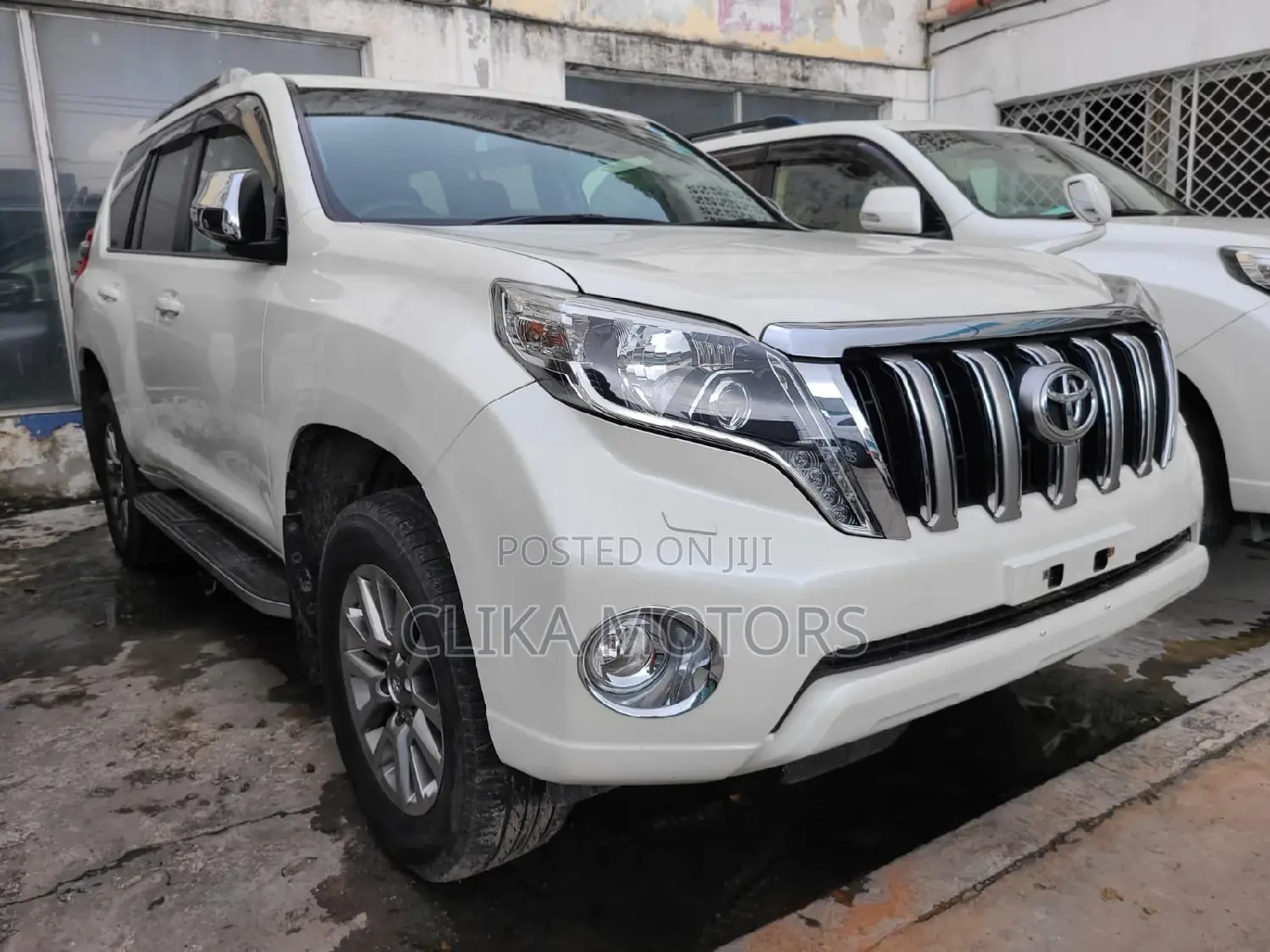 Toyota Land Cruiser Prado 2.7 2017 Pearl