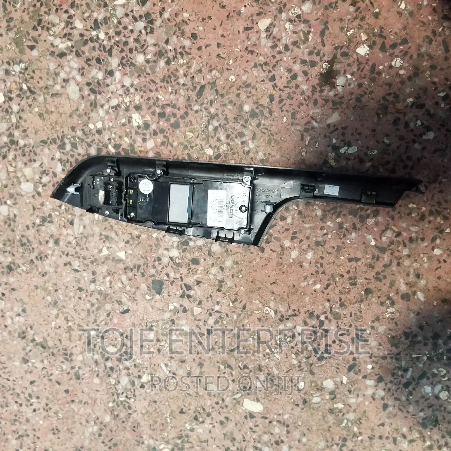 Honda CRV Rm1 Main Door Switch Complete Available