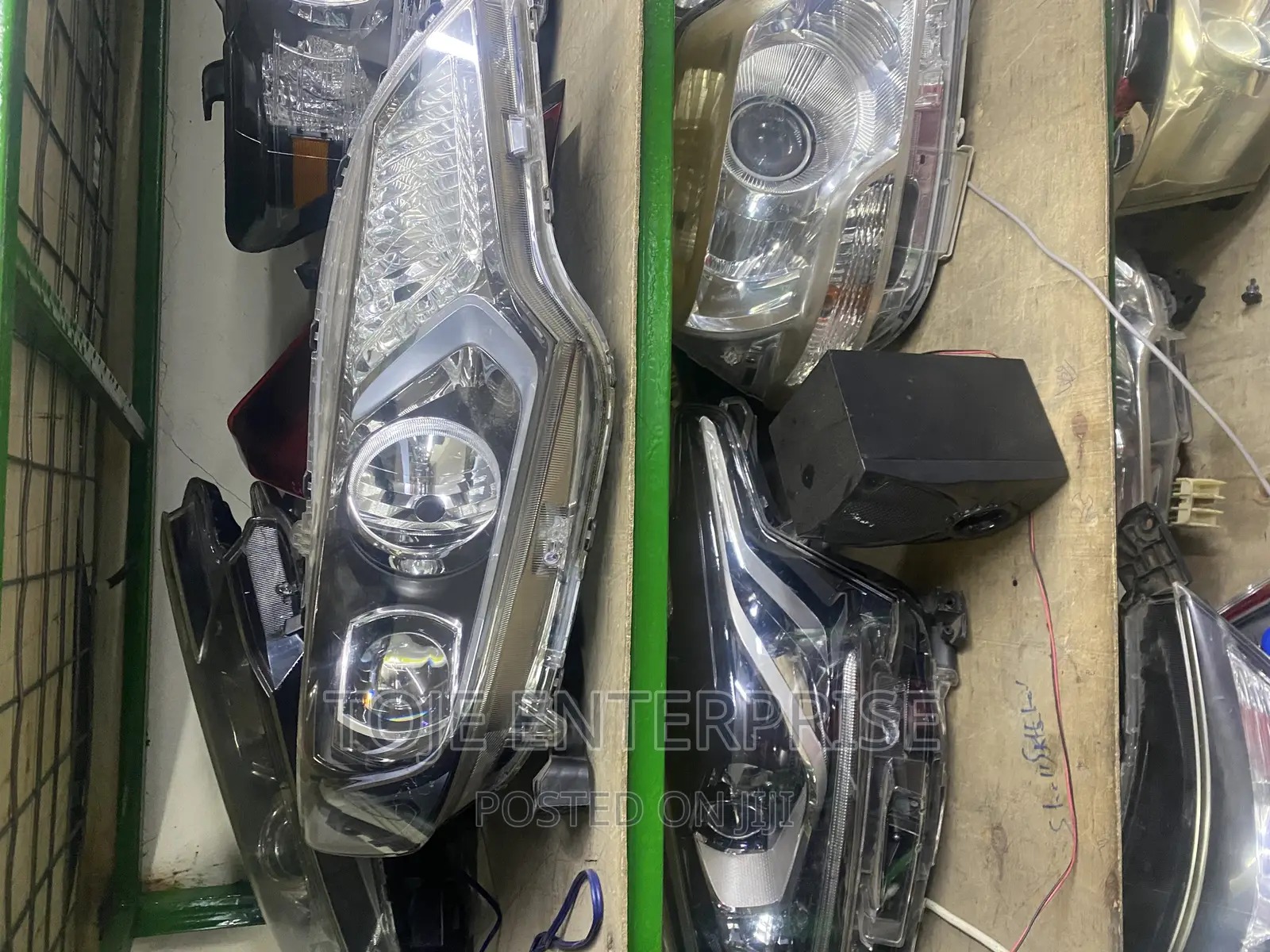 Headlight Xenon Honda Fit 2015 Model Very Clean
