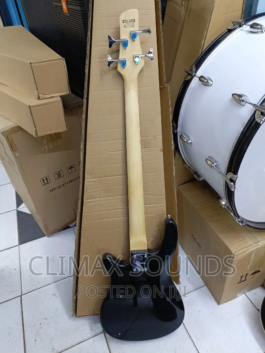 Bass Guitar Black 4 String Ibanez