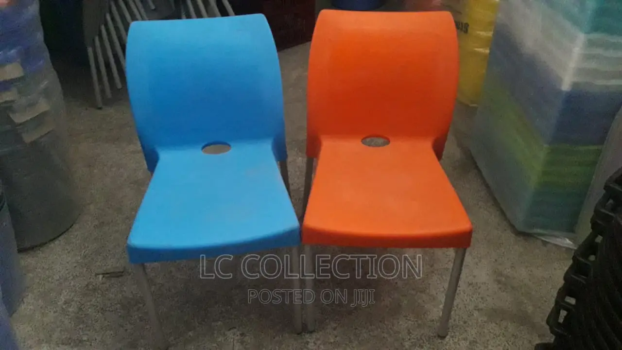 Armless Metallic Tubing Plastic Chair