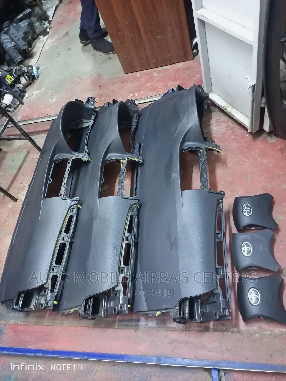 Premio/Allion 260 Dashboard and Steering Airbags