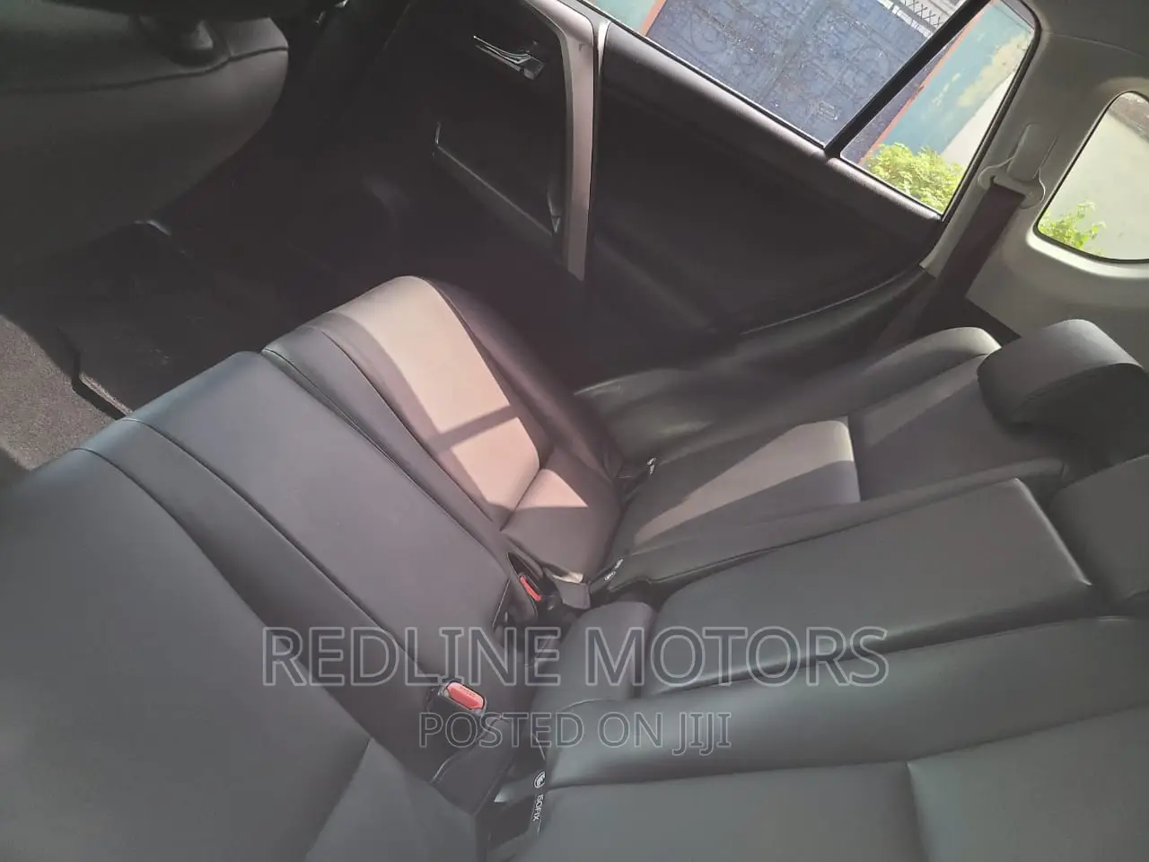 Toyota RAV4 LE AWD (2.5L 4cyl 6A) 2016 White