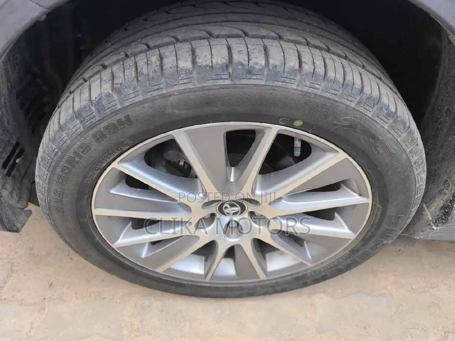 Toyota RAV4 LE AWD (2.5L 4cyl 6A) 2016 Blue