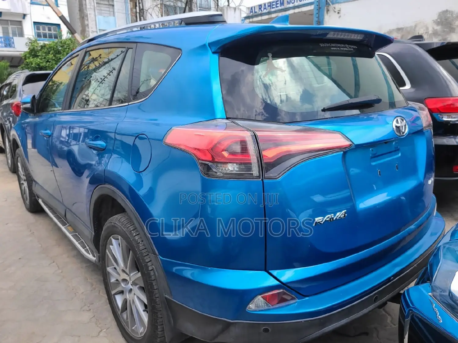 Toyota RAV4 LE AWD (2.5L 4cyl 6A) 2016 Blue