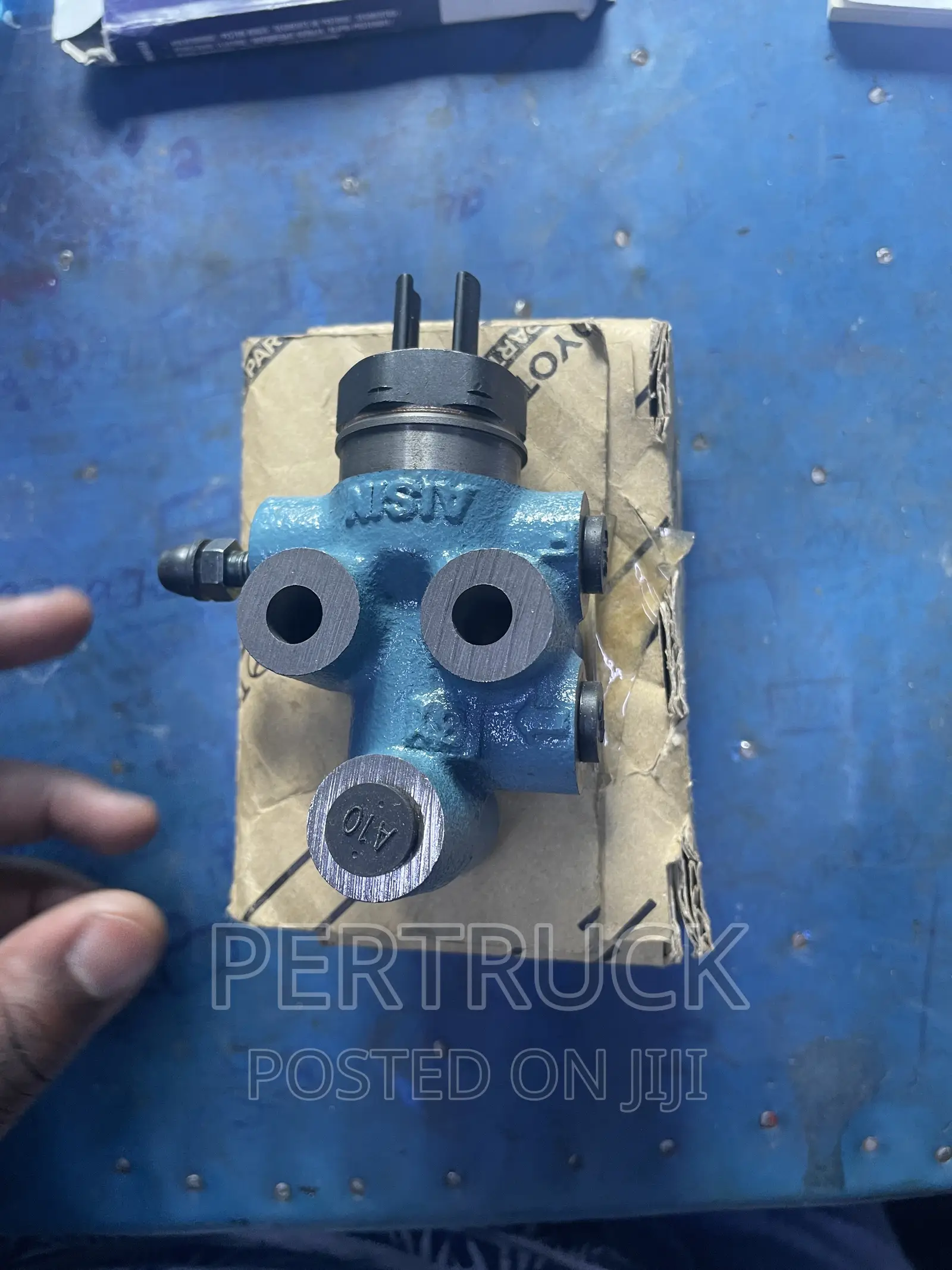 Load Sensing Valve/Brake Valve for Toyota Hilux/Land Cruiser