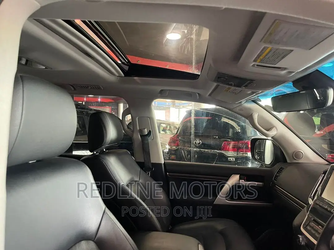 Toyota Land Cruiser 4.6 V8 ZX 2016 Black
