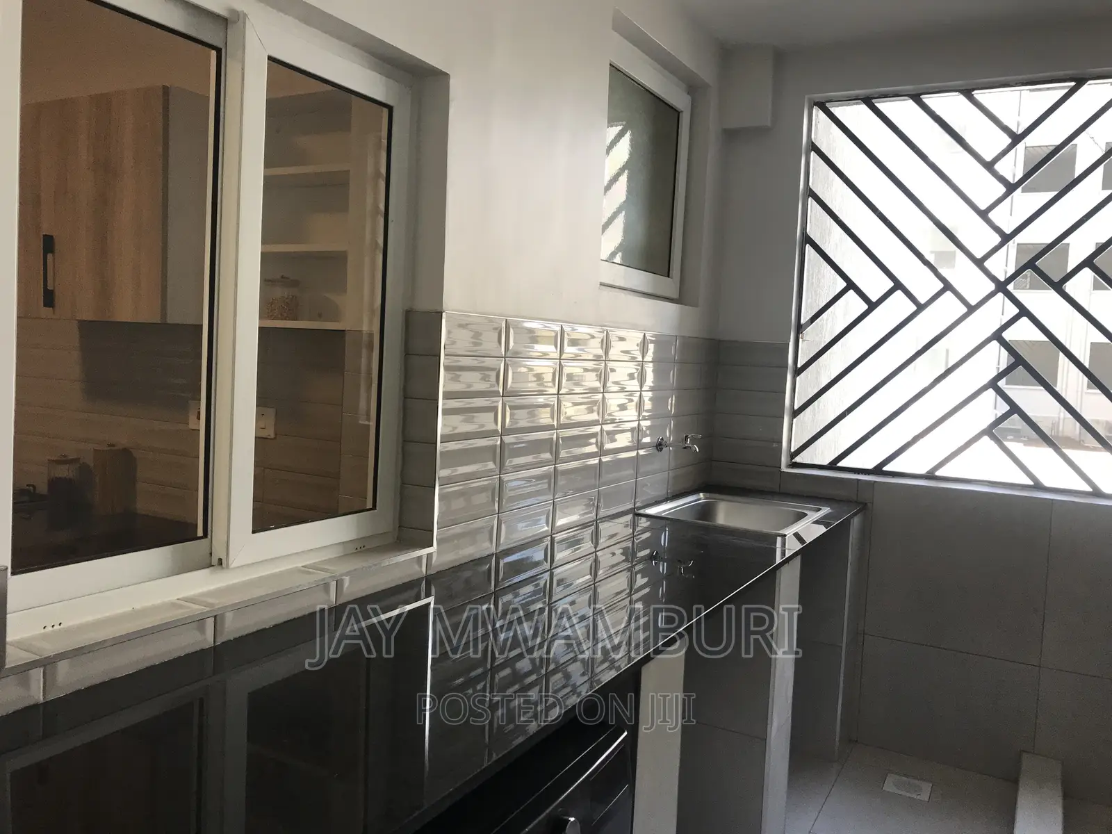 3bdrm Apartment in Syokimau, Gateway Mall Area for sale
