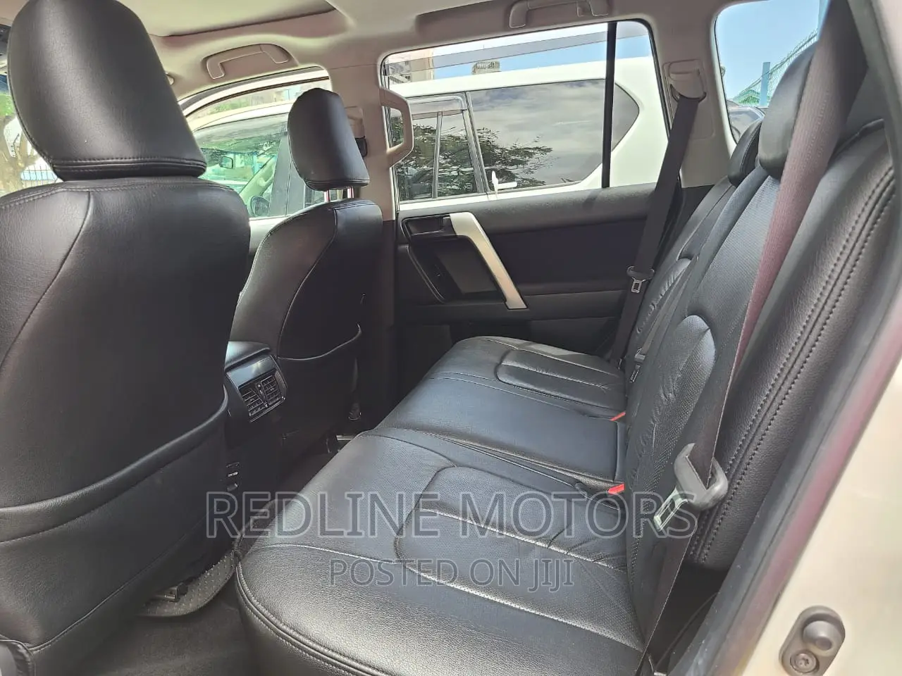 Toyota Land Cruiser Prado 2.7 2019 Pearl