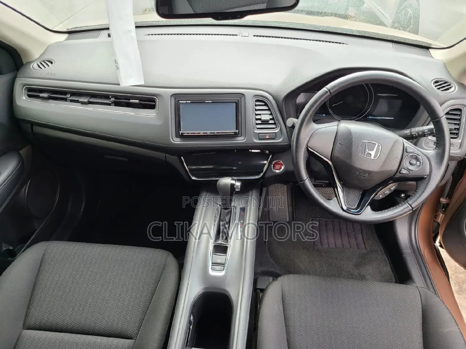 Honda Vezel 1.5 2WD 2016 Gold