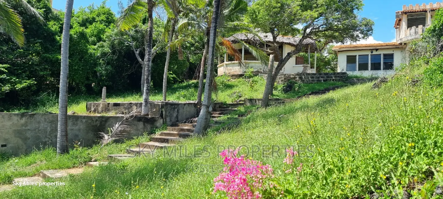 Serena,2.5 Acre Beach Plot on Sale