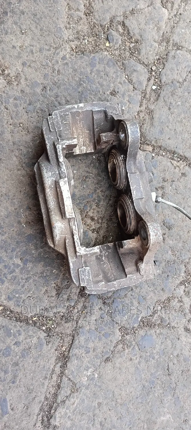 Toyota Hilux Vigo 4wd and 2wd Ex Japan Genuine Calipers.
