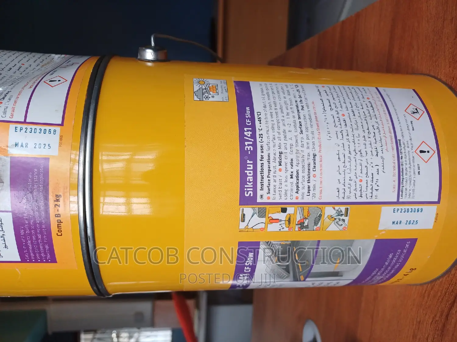 Epoxy Based Bonding Adhesive. Crack Filling Concrete Bond