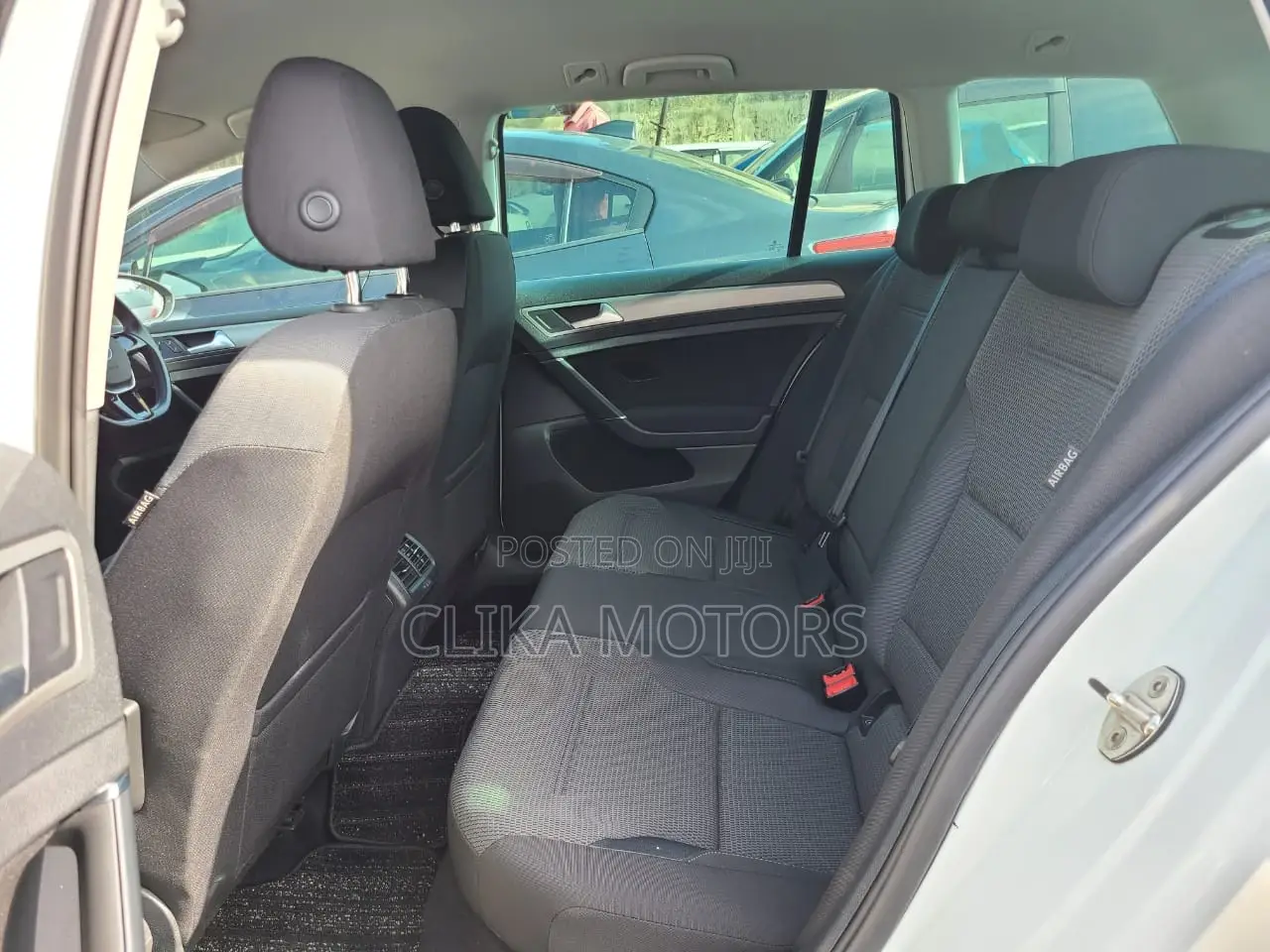 Volkswagen Golf TSI 2-Door FWD 2016 Pearl