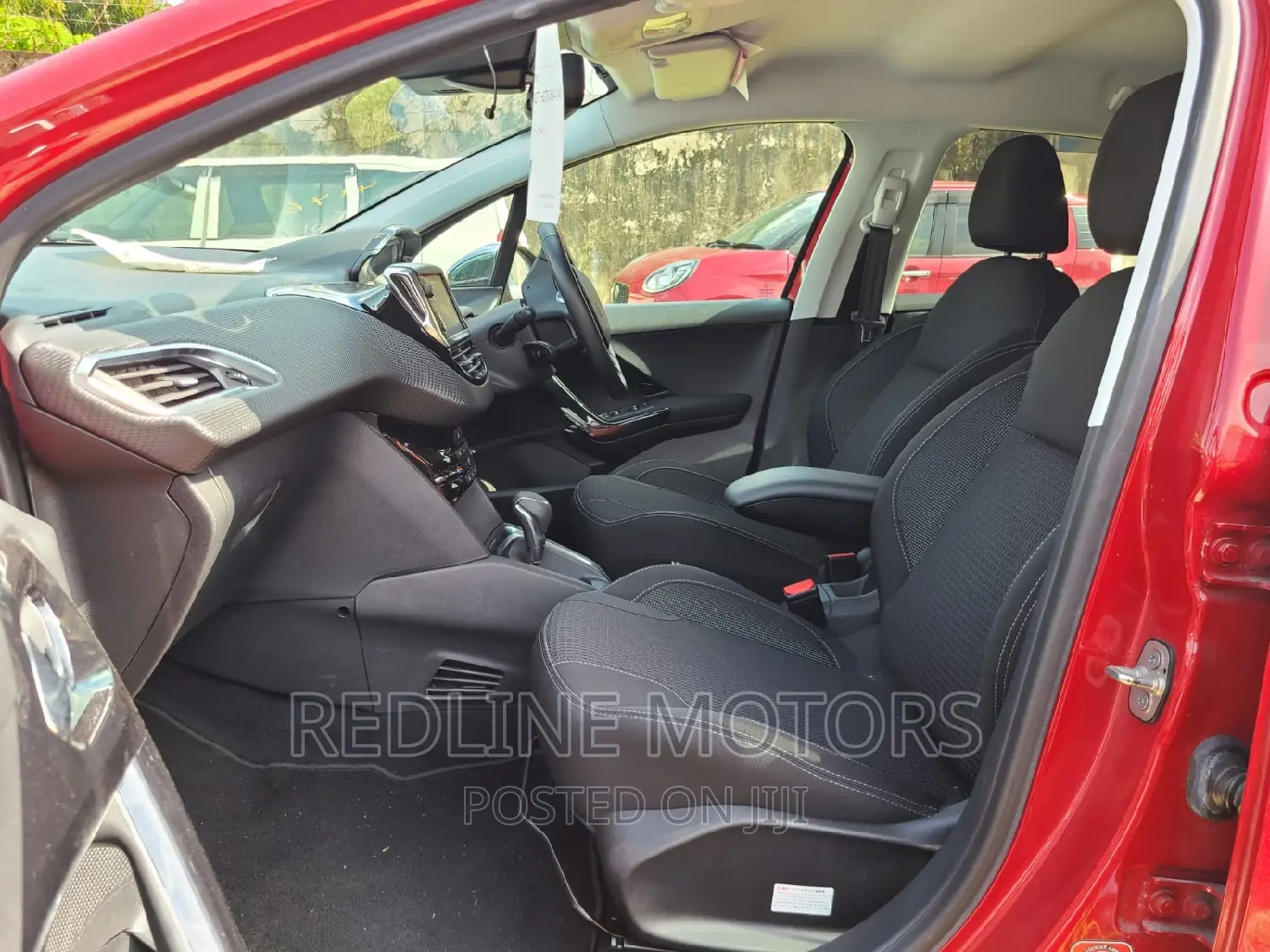 Peugeot 208 2016 Red