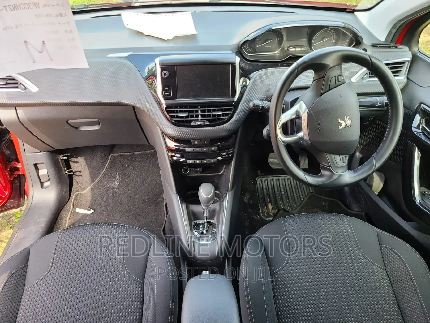 Peugeot 208 2016 Red