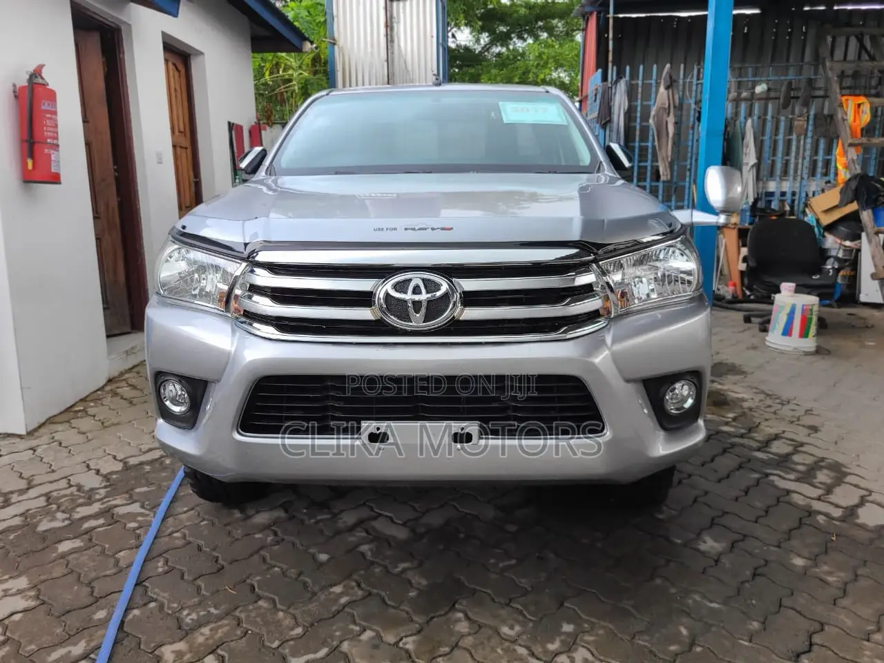 Toyota Hilux 2017 Silver