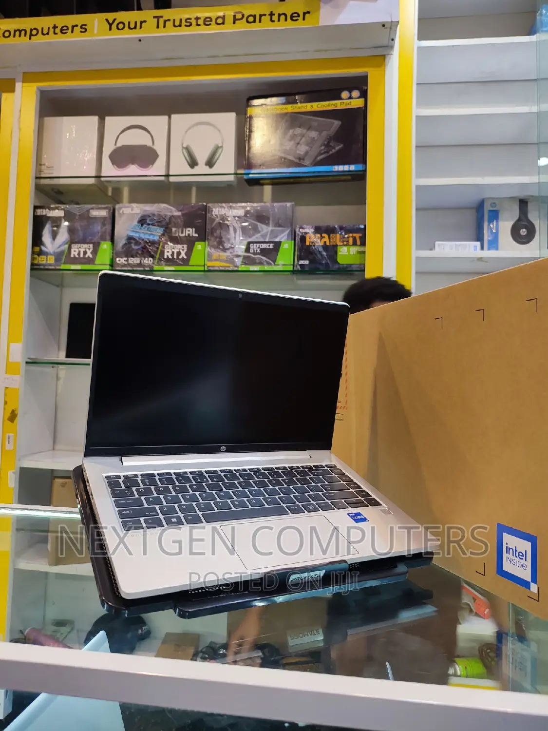 New Laptop HP ProBook 440 16GB Intel Core I7 SSD 1T