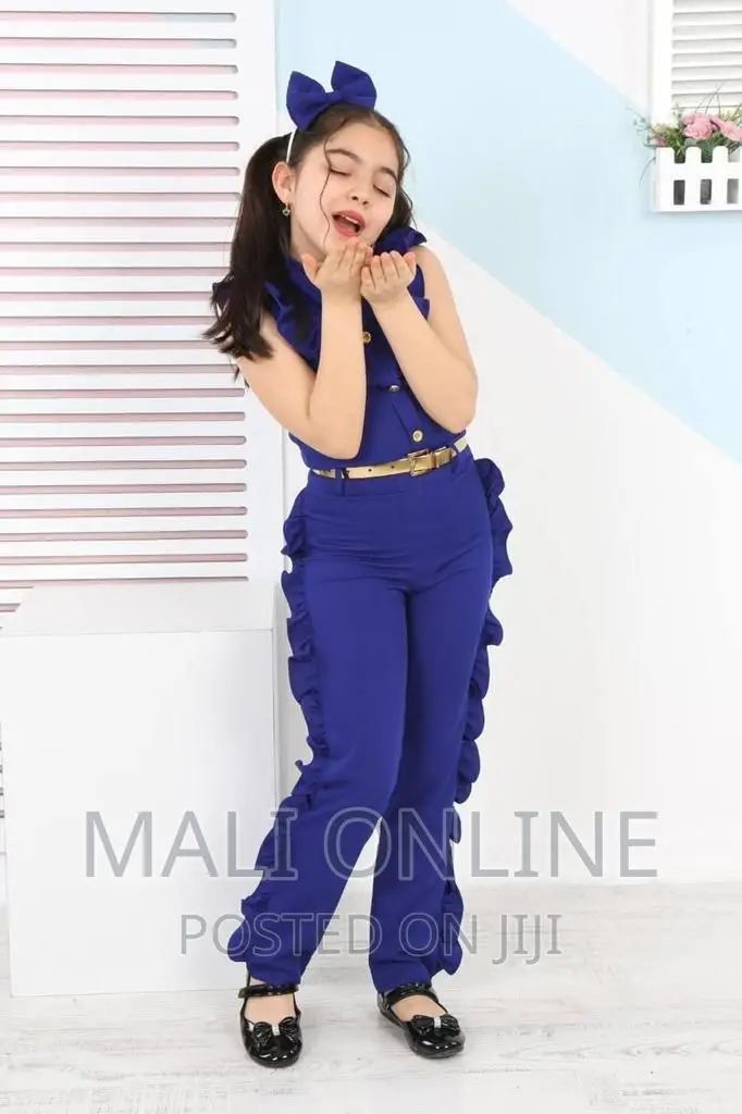 Girl Outfit Set : Pants + Belt+ Top + Hairgrip.