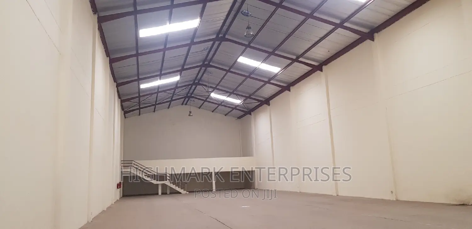 5500 Sq Feet Godowns to Let