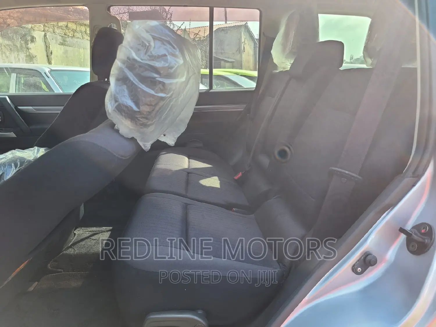 Mitsubishi Pajero V80 3.0 VR-I 2016 Silver