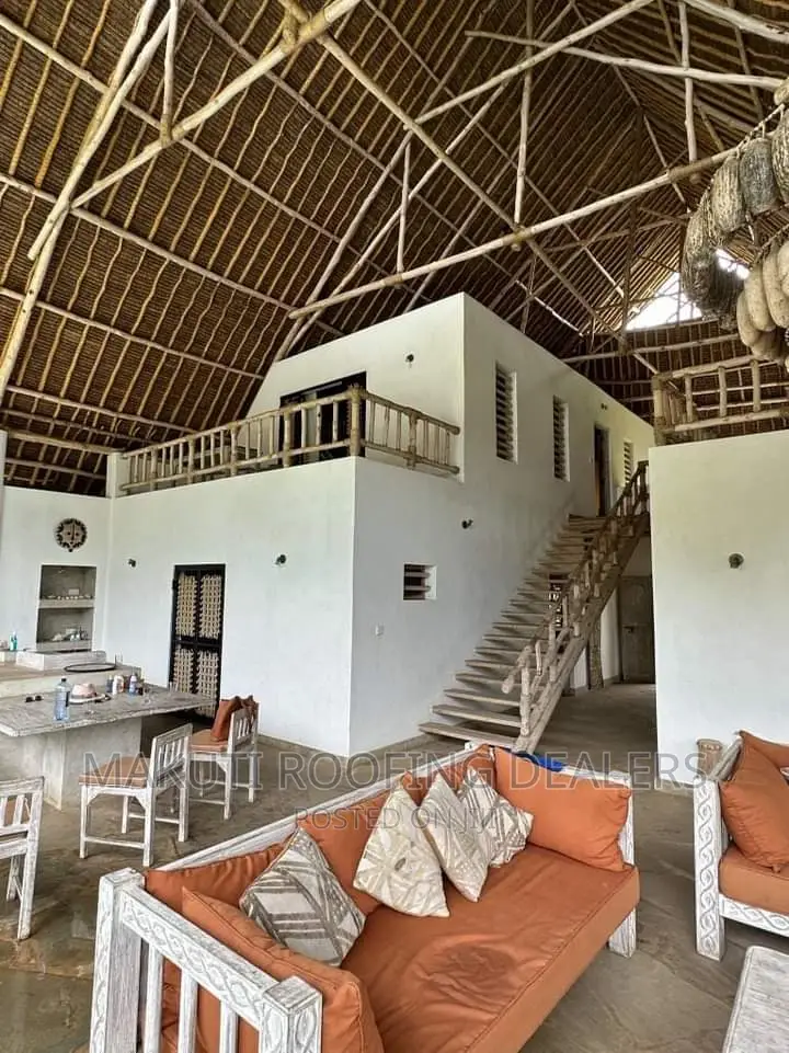 Best Makuti Roofers