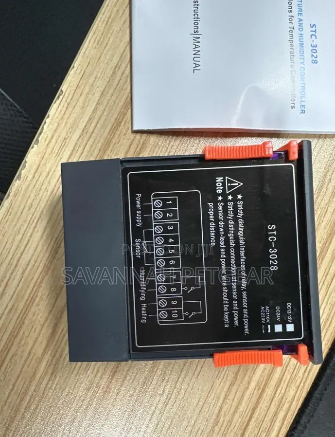 STC-3028 Digital Temperature Humidity Controller Home Fridge