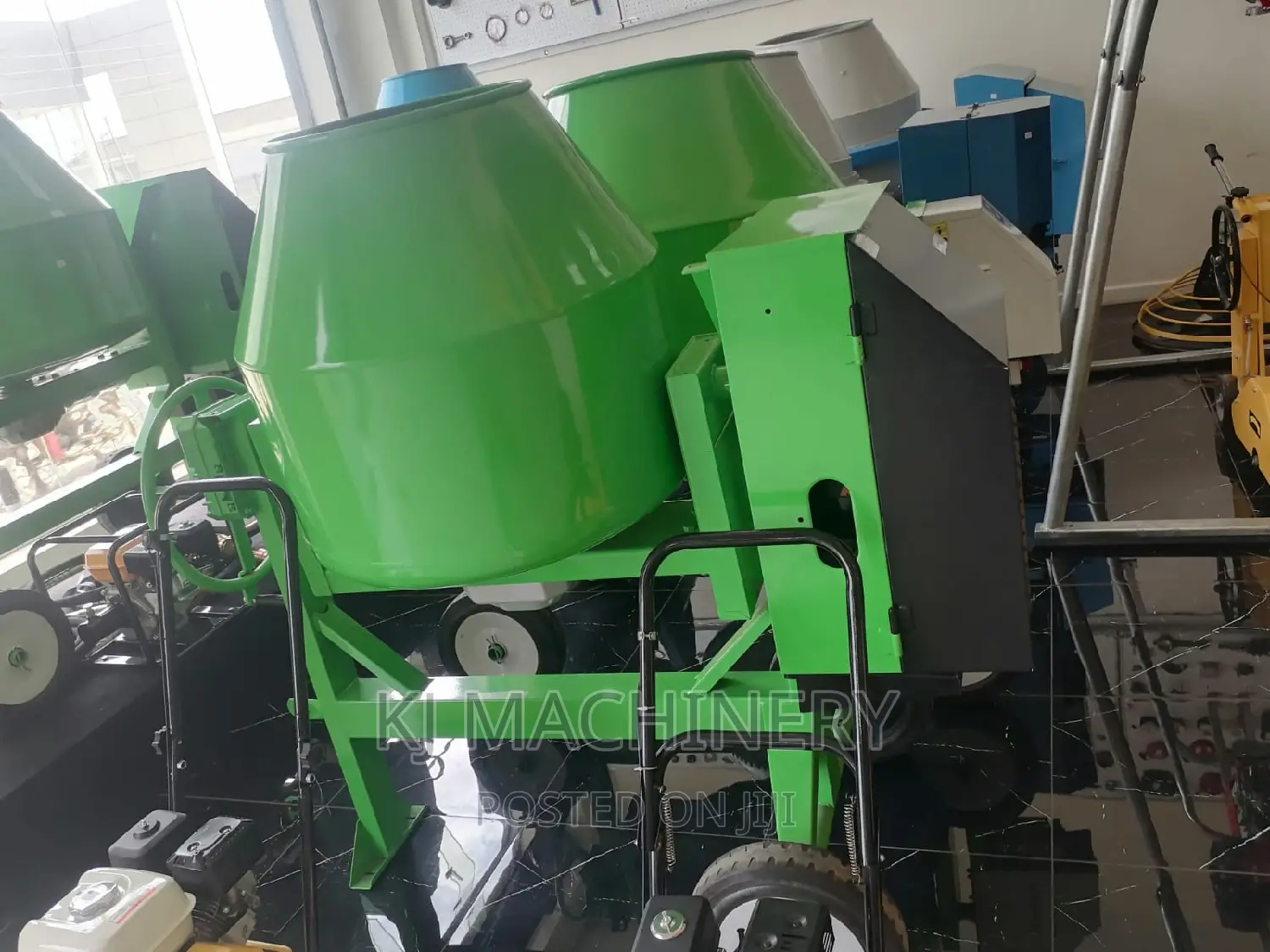 Italian Heavy Duty Concrete Mixeron Offer 300litre Capacity