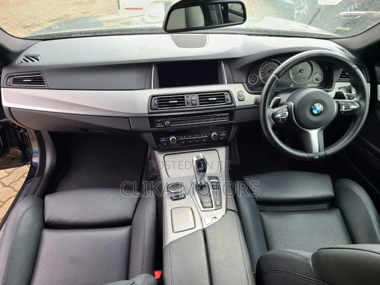 BMW 523i 2016 Black