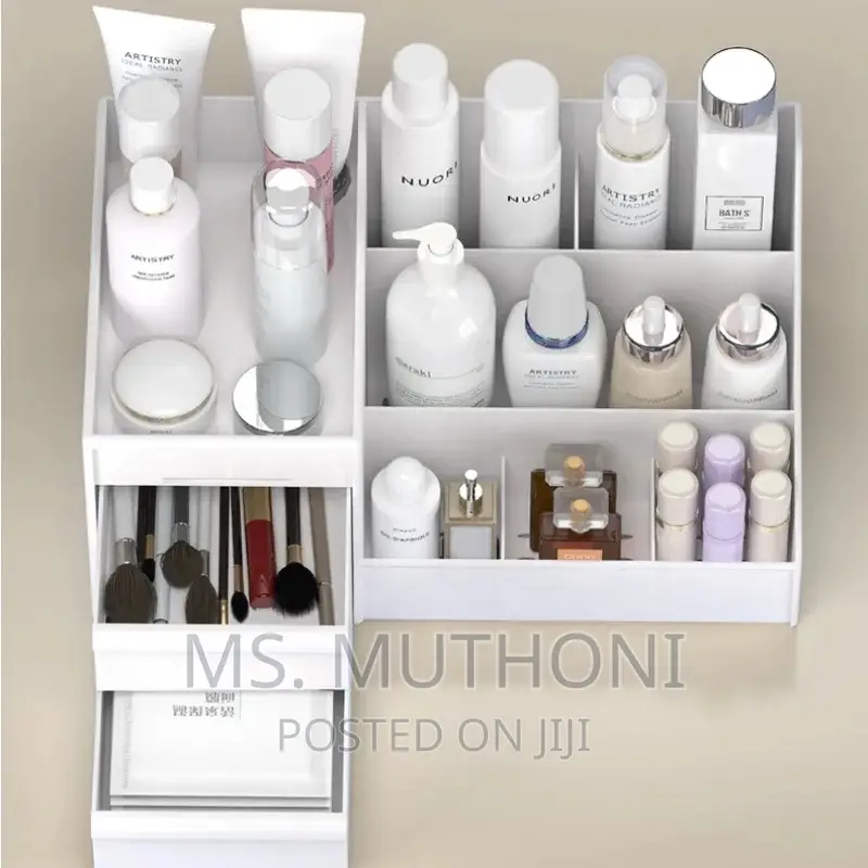 Large Capacity Make Up Organizer