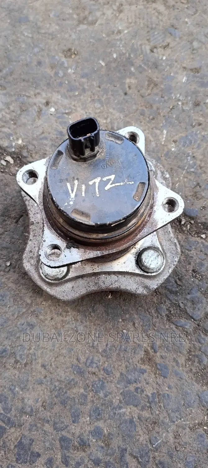 Vitz, Platz Rear Wheel Hubs Available Now.