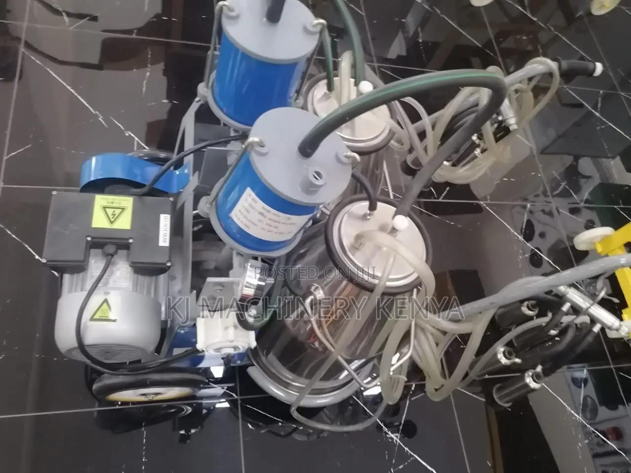Double Bucket Milking Machine Milano Brand -Quality