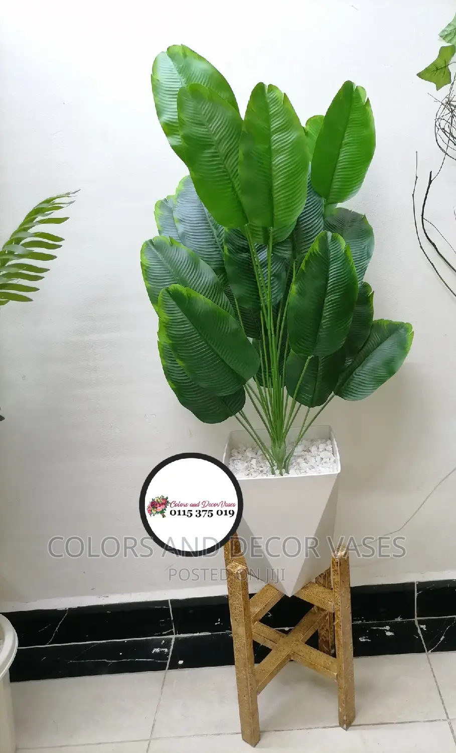 1.5m Long Artificial Plant Plus Plastic Vase Pebble Stones