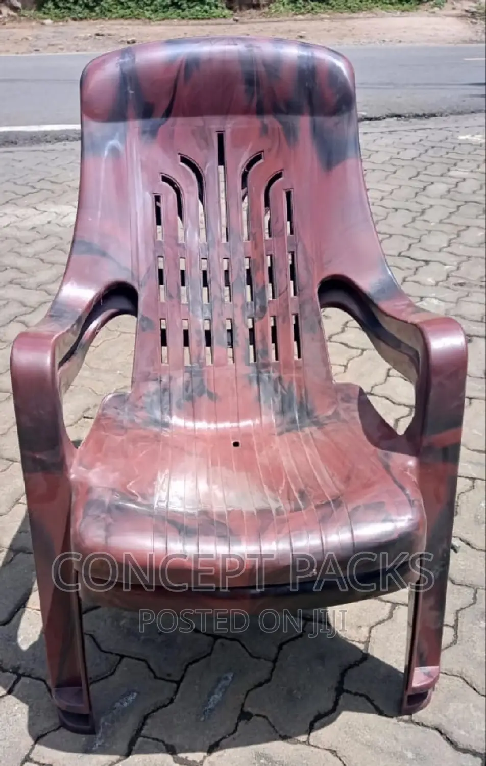 Maroon / Red Relaxo Plastic Chair