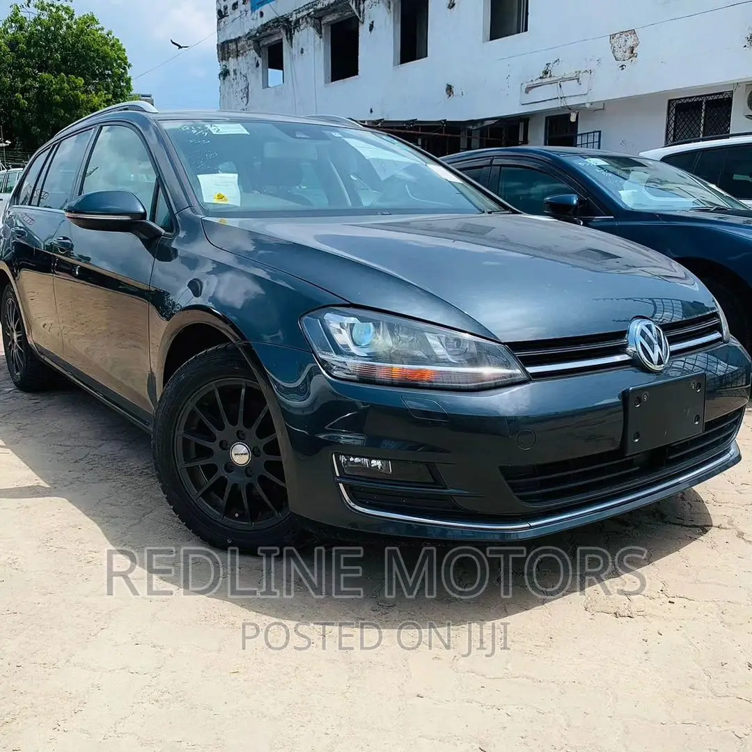 Volkswagen Golf TSI S 4-Door FWD 2016 Black