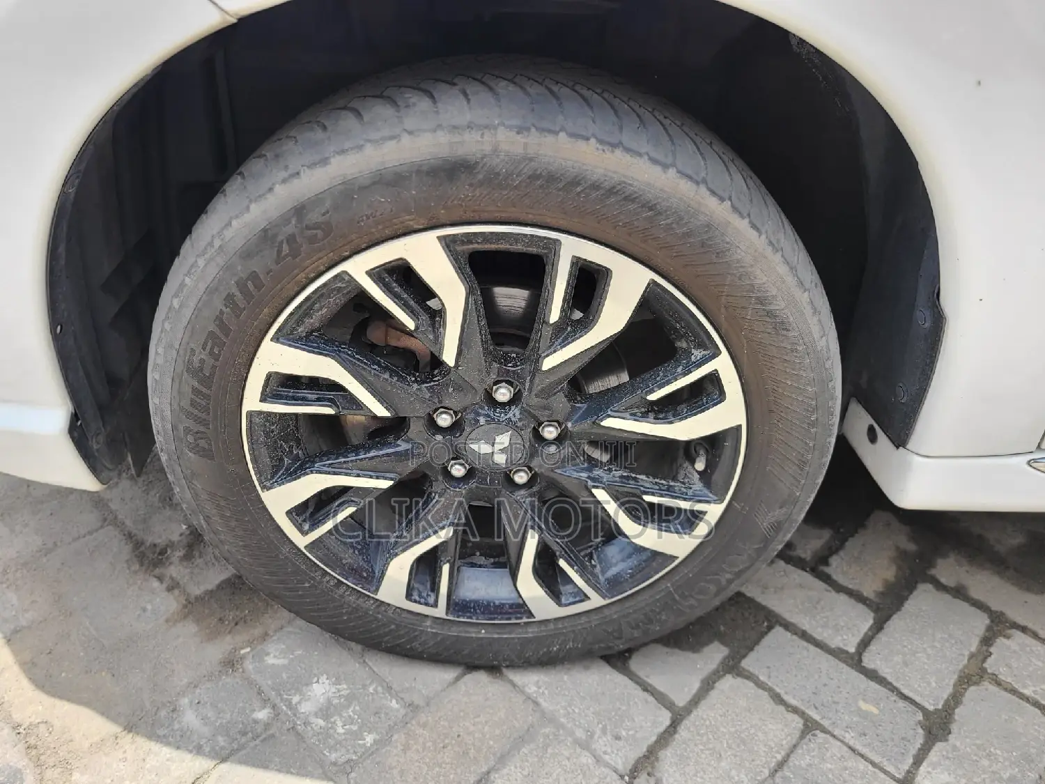 Mitsubishi Outlander 2.0 PHEV AWD 2016 Pearl