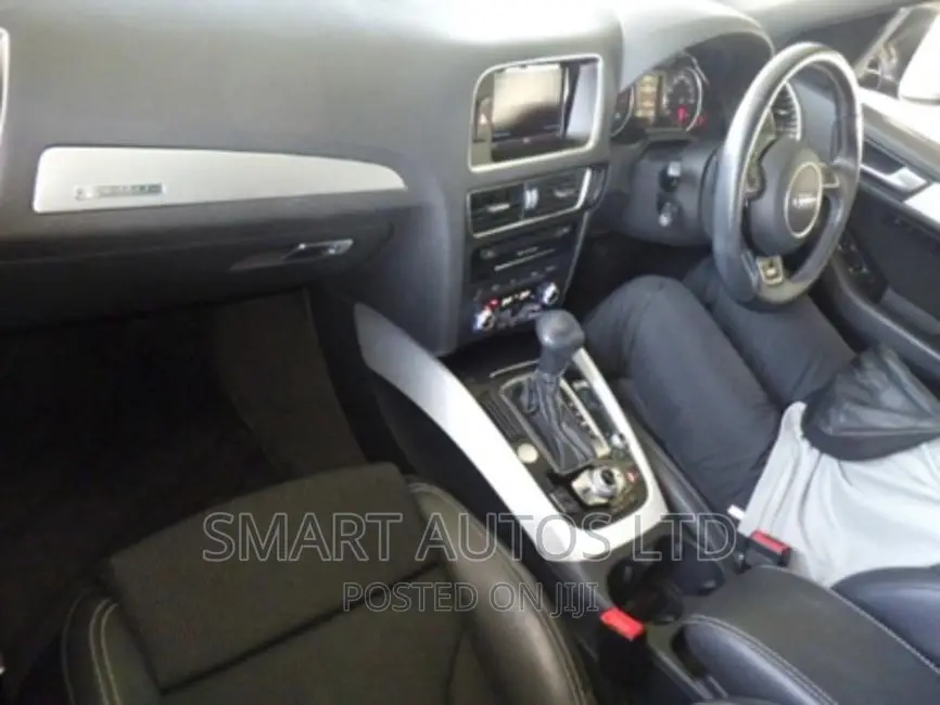 Audi Q5 2017 Gray